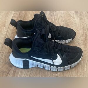 Nike free metcon black white training shoes sneakers 7 / 37